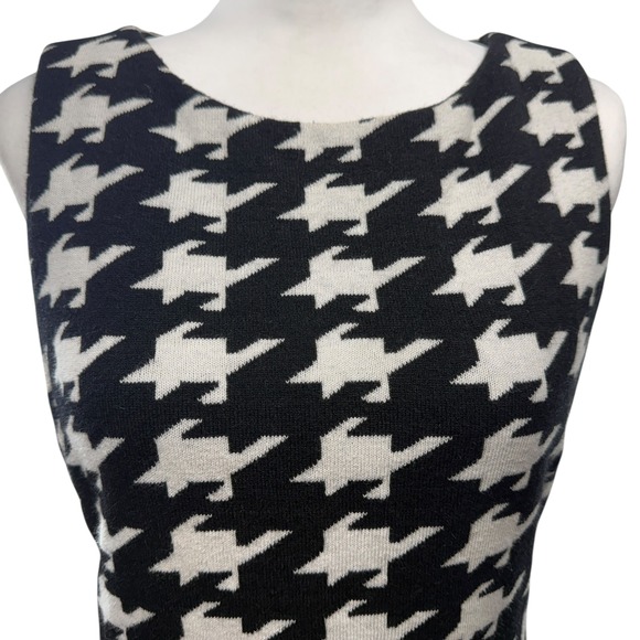 Alice + Olivia Everleigh Houndstooth Shift Dress Size 6 Black White Sleeveless - Picture 3 of 7